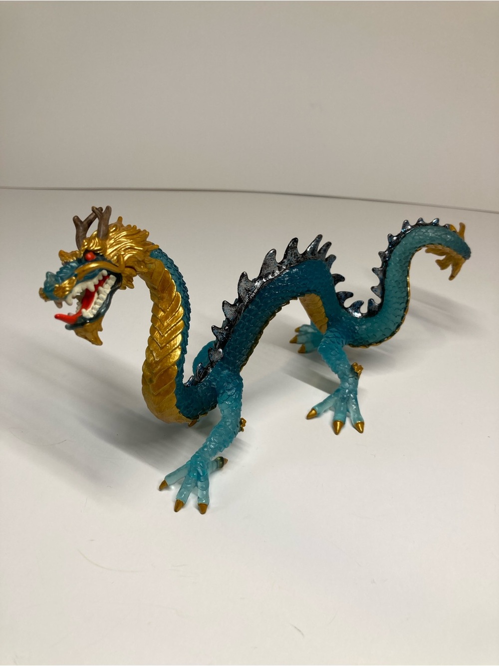 Safari Ltd Oriental Chinese Dragon Figure 2009 Mythical Creature Toy Gold Blue
